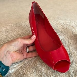 Great condition red Tory Burch flats. Red patent leather